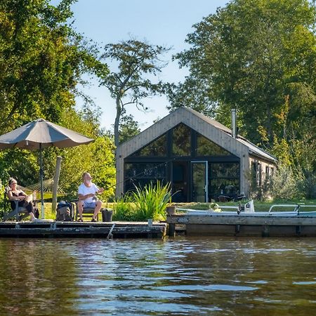 Pean-Buiten Waterlodges Nes  Ngoại thất bức ảnh